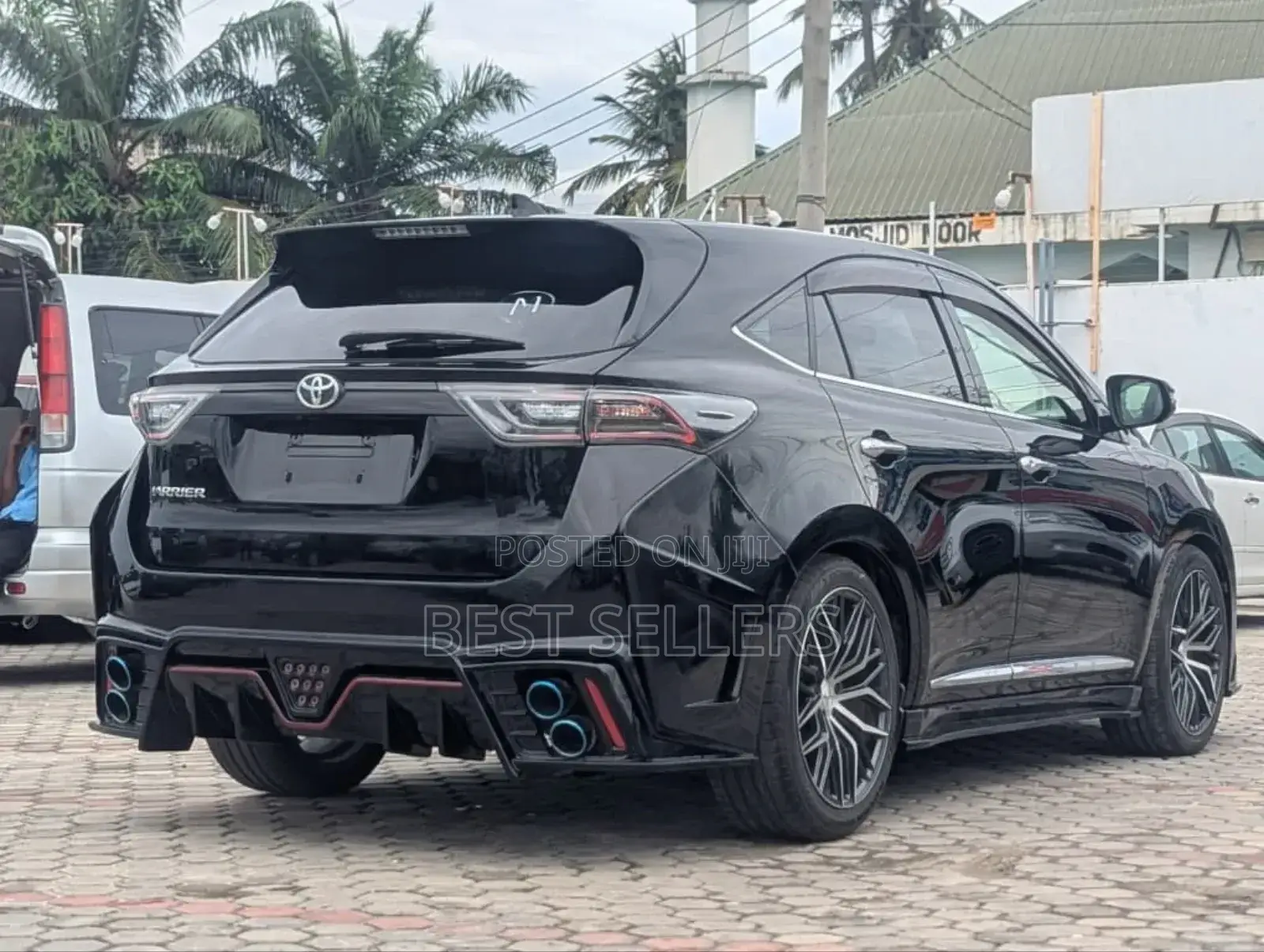 Toyota Harrier 2.0 4WD 2014 Black