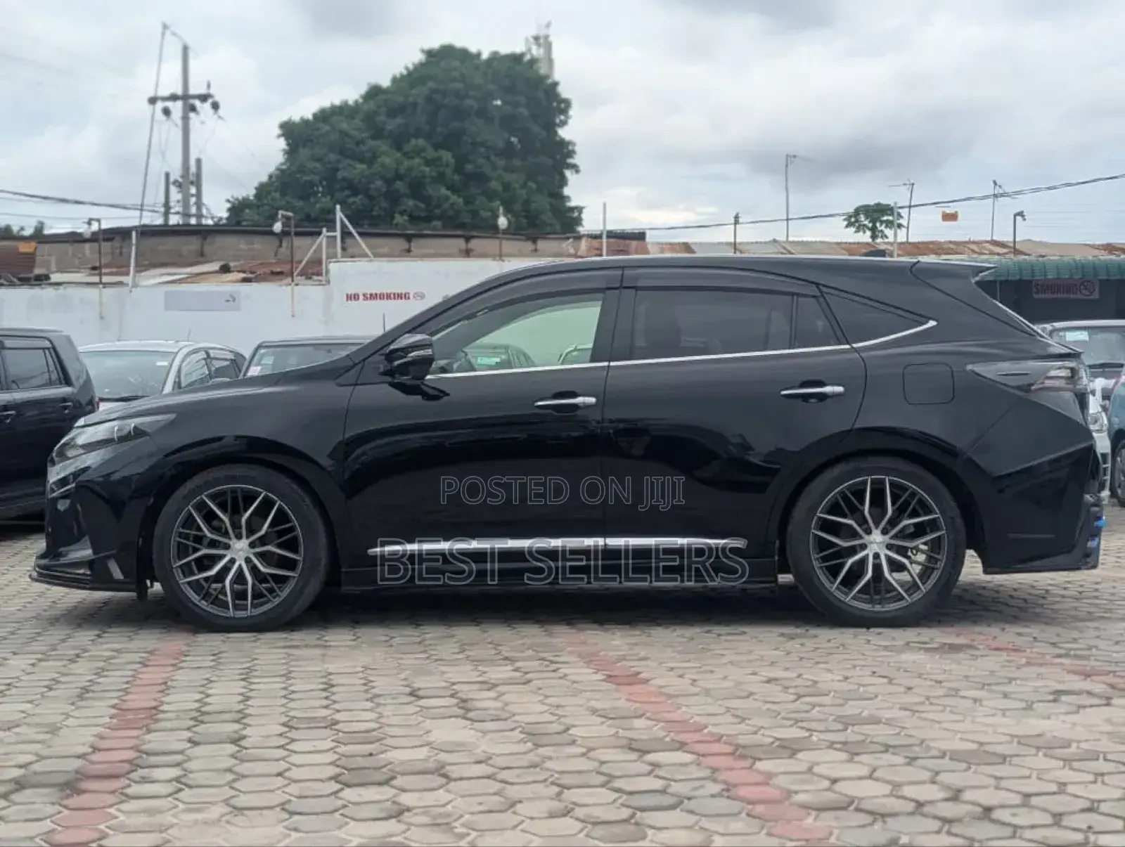 Toyota Harrier 2.0 4WD 2014 Black