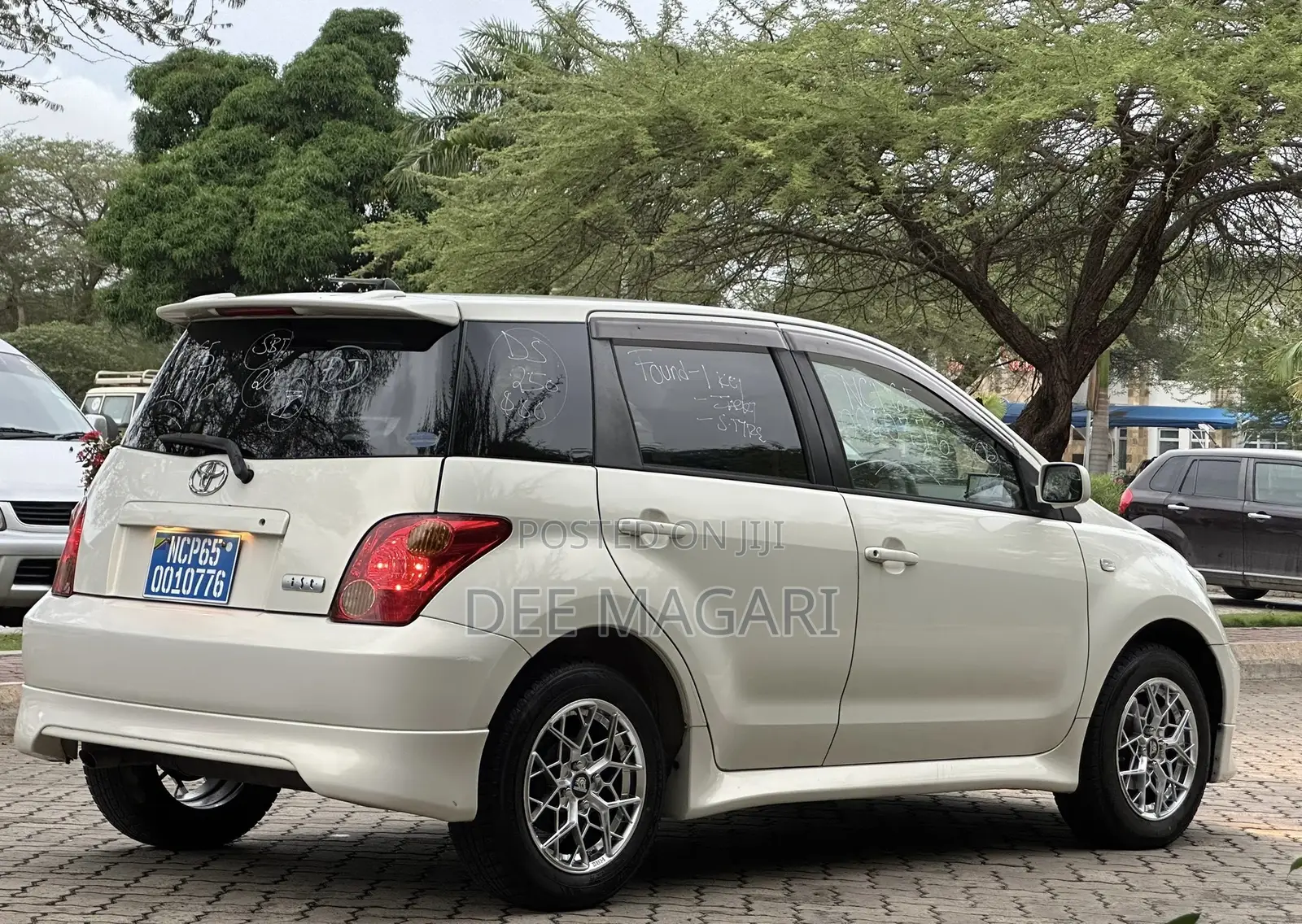 Toyota IST 2003 White