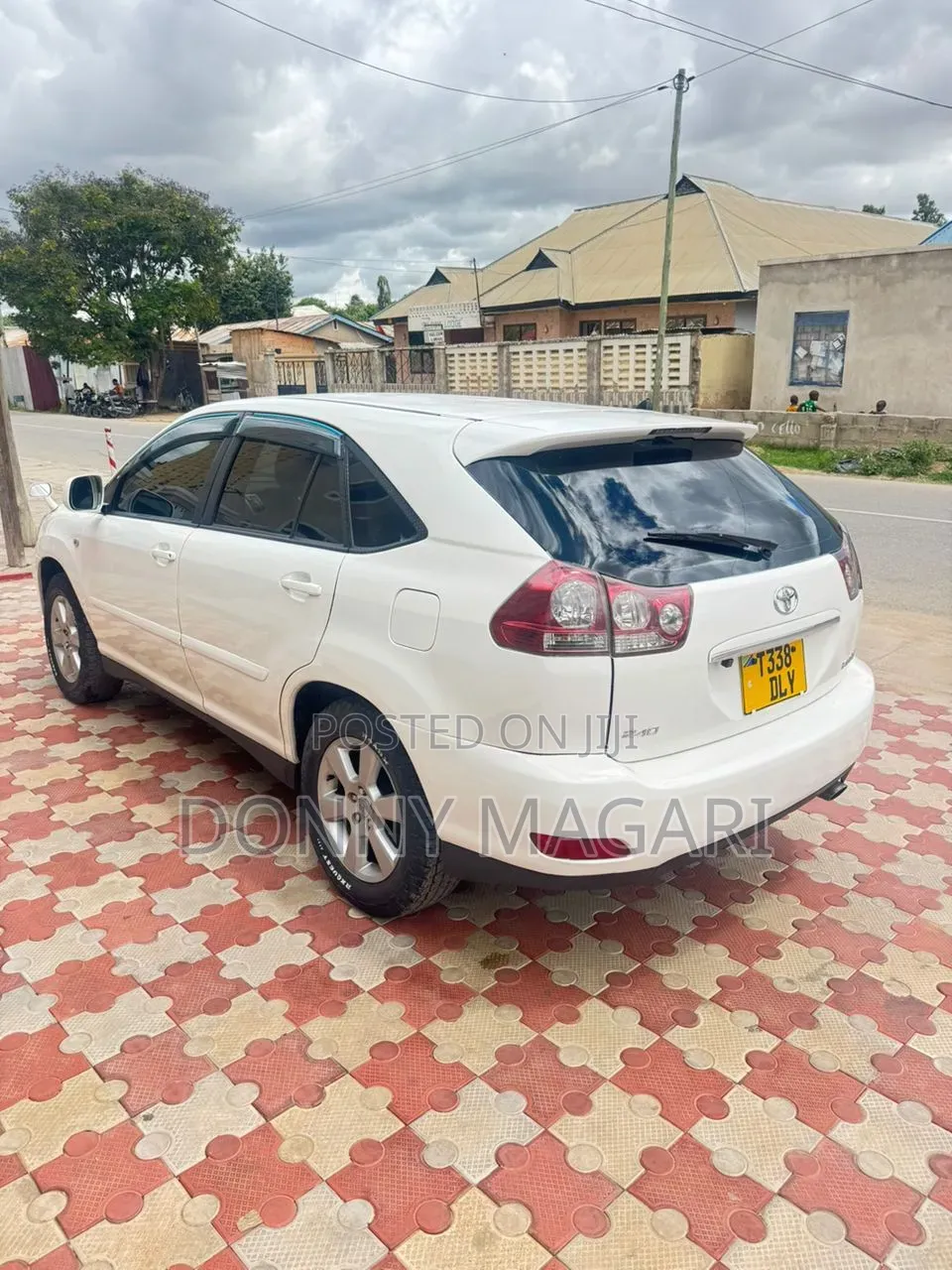 Toyota Harrier 2005 White
