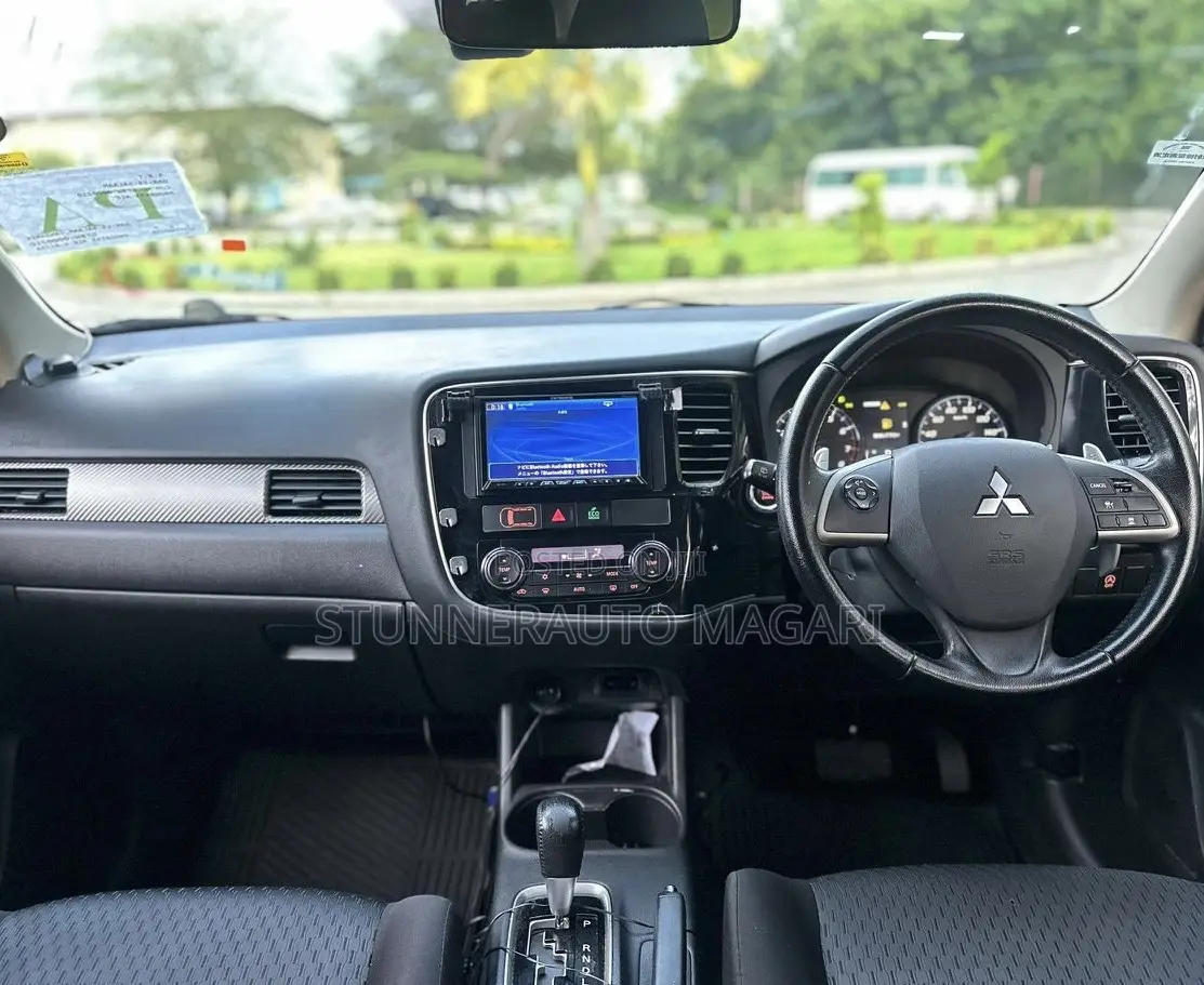 Mitsubishi Outlander 2014 Gray