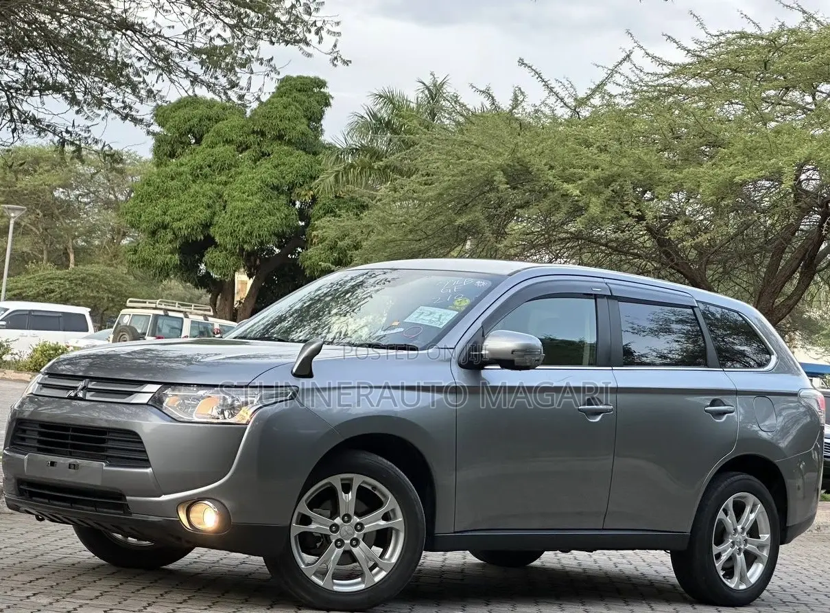 Mitsubishi Outlander 2014 Gray