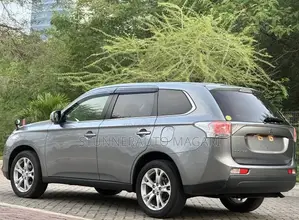 Mitsubishi Outlander 2014 Gray