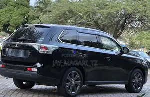 Mitsubishi Outlander 2014 Black