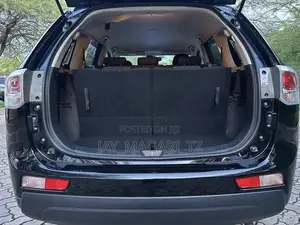 Mitsubishi Outlander 2014 Black