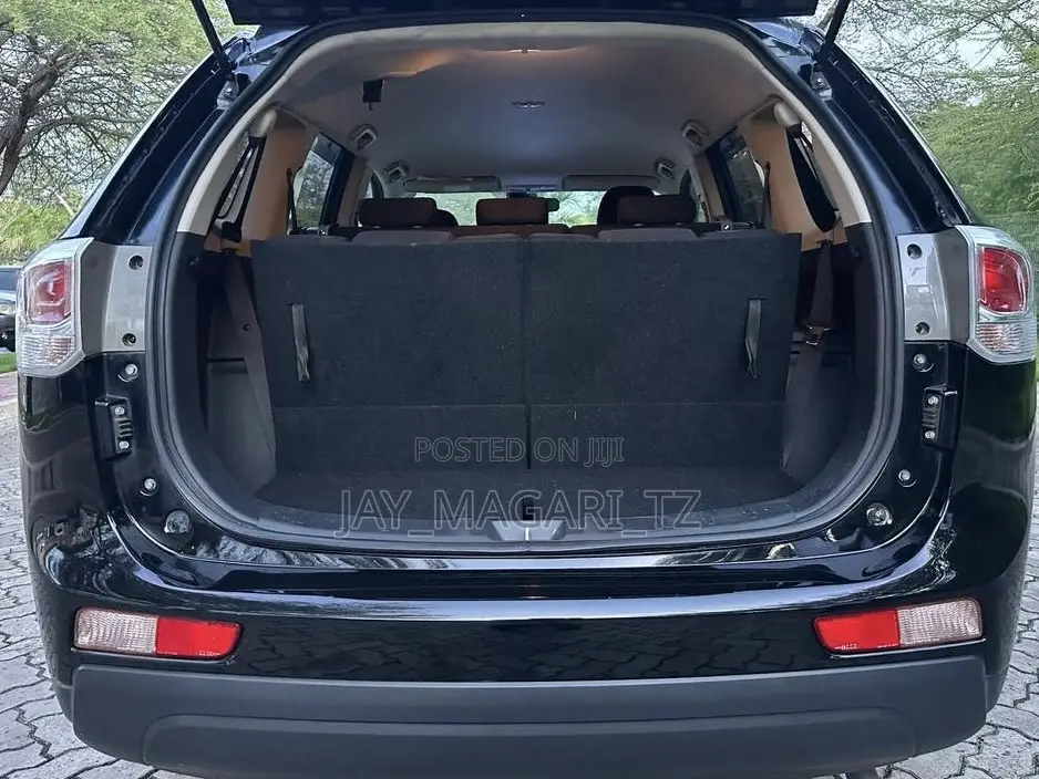 Mitsubishi Outlander 2014 Black