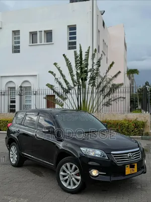 Toyota Vanguard 2012 Black
