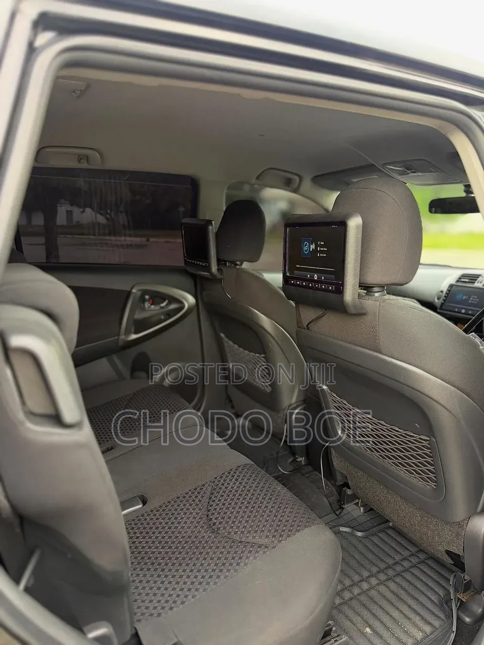 Toyota Vanguard 2012 Black