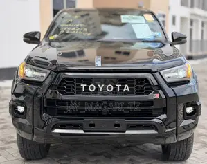 Toyota Hilux 2023 Black