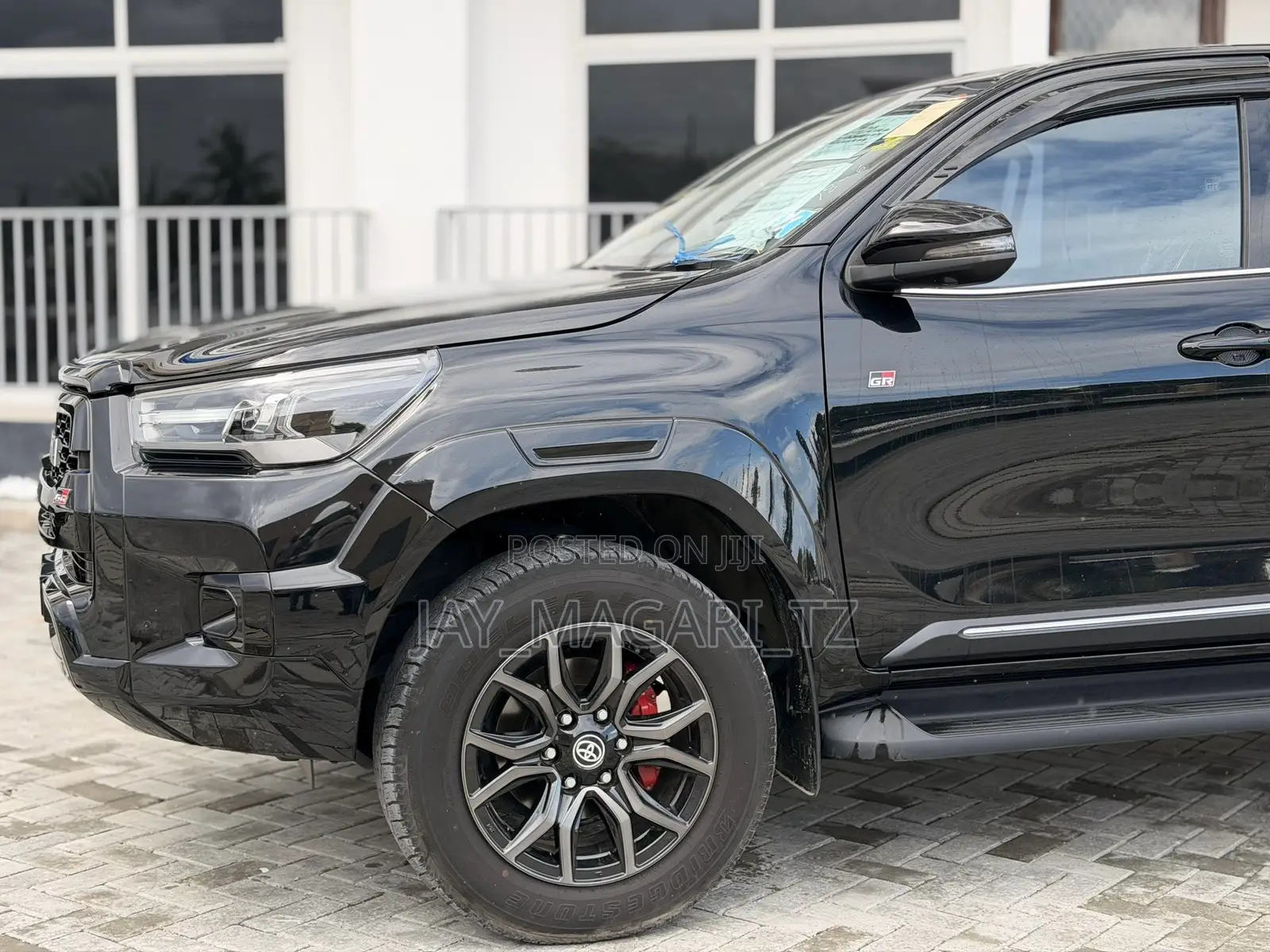 Toyota Hilux 2023 Black