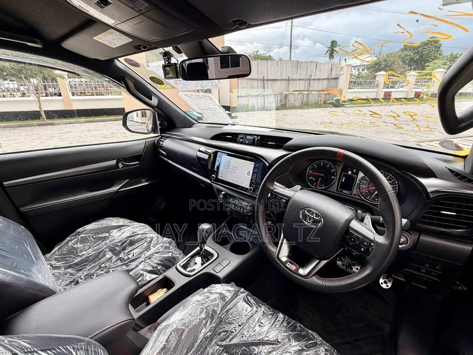 Toyota Hilux 2023 Black