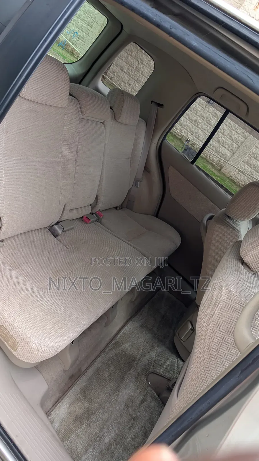 Toyota Raum 2005 Gold