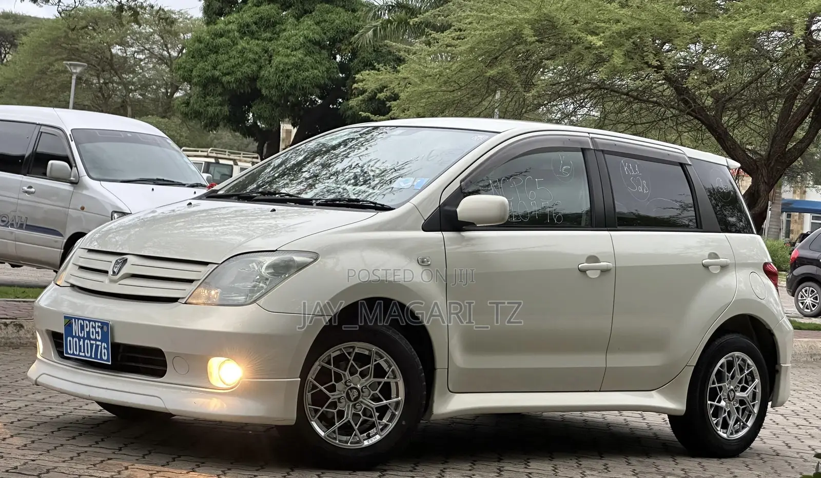 Toyota IST 2003 White
