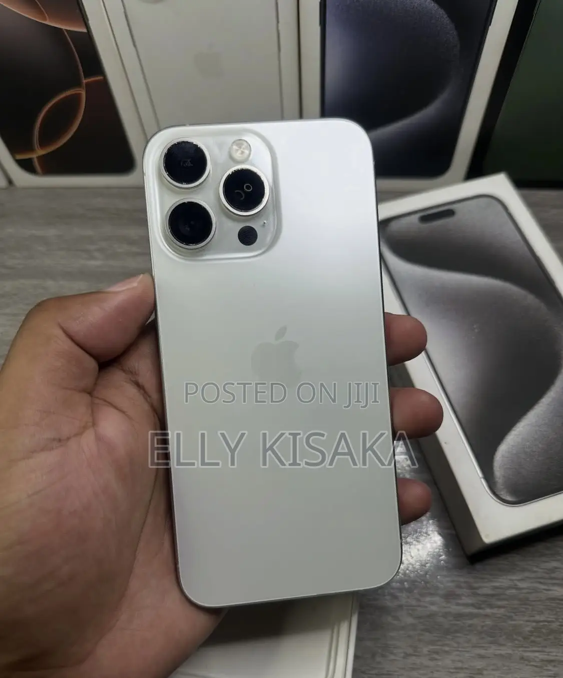 New Apple iPhone 15 Pro Max 256 GB Silver