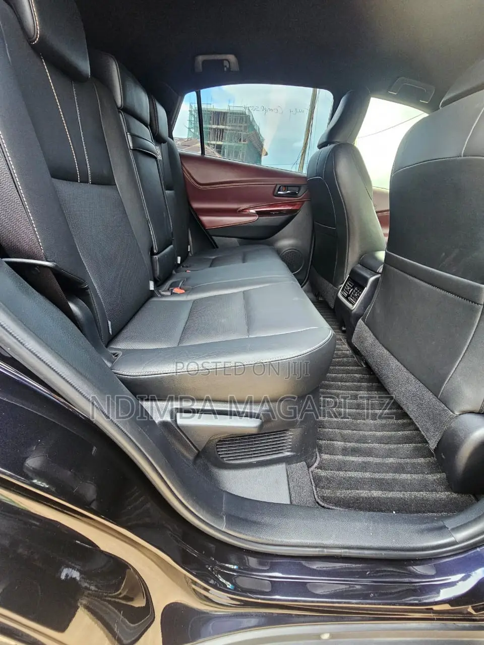Toyota Harrier 2.0 2017 Black