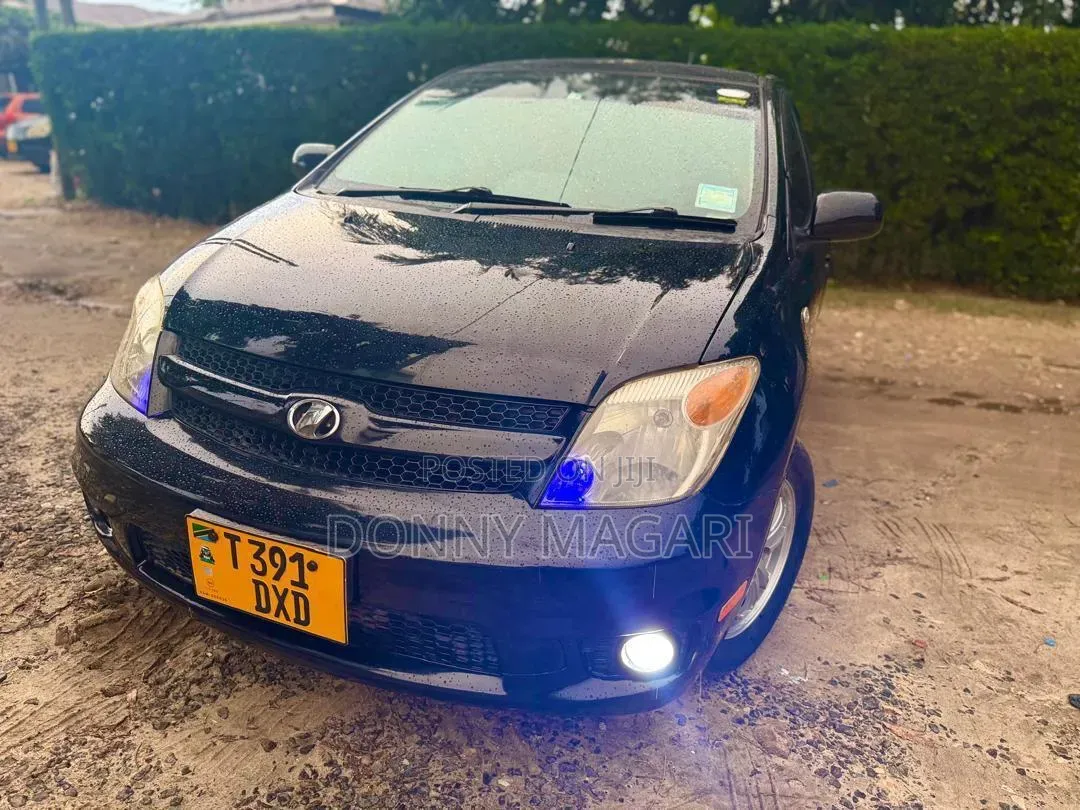 Toyota IST 2006 Black