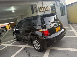 Toyota IST 2006 Black