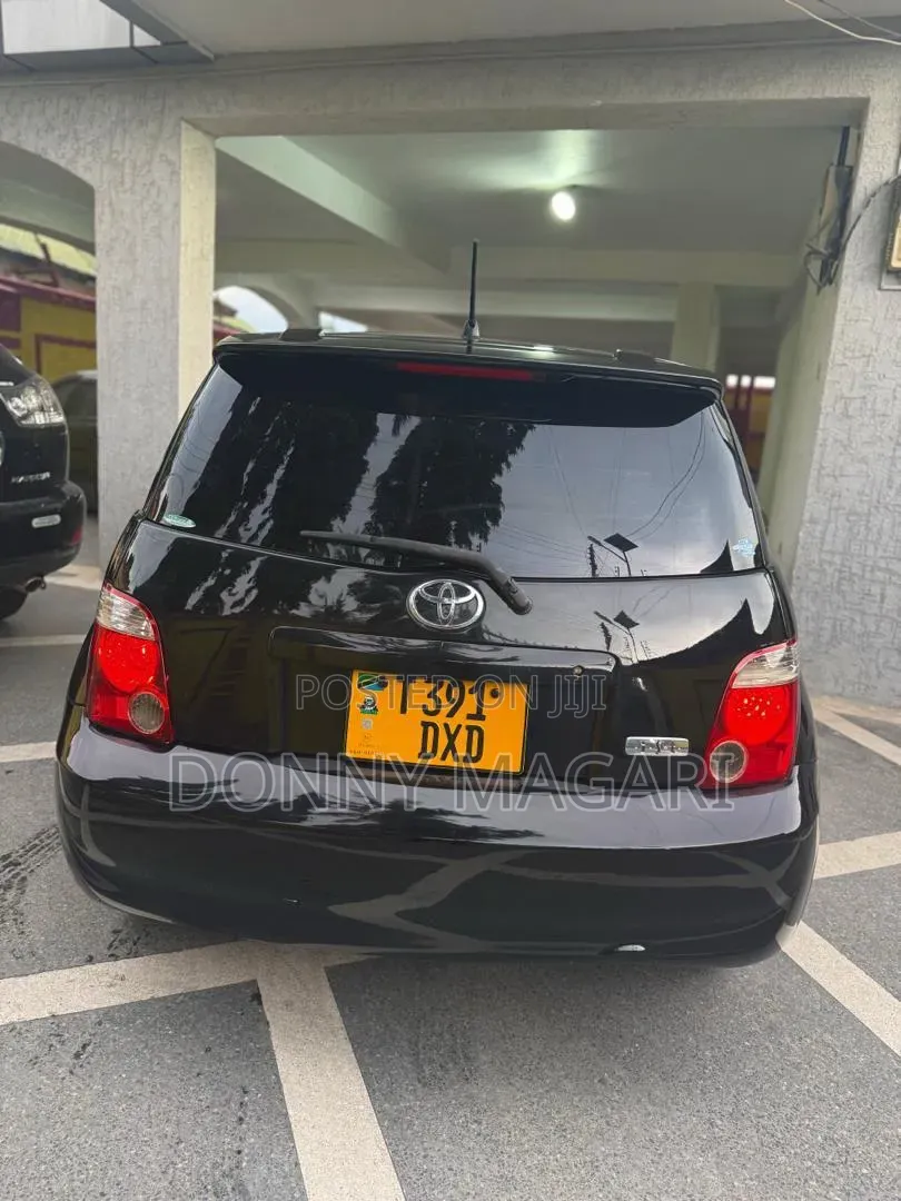 Toyota IST 2006 Black