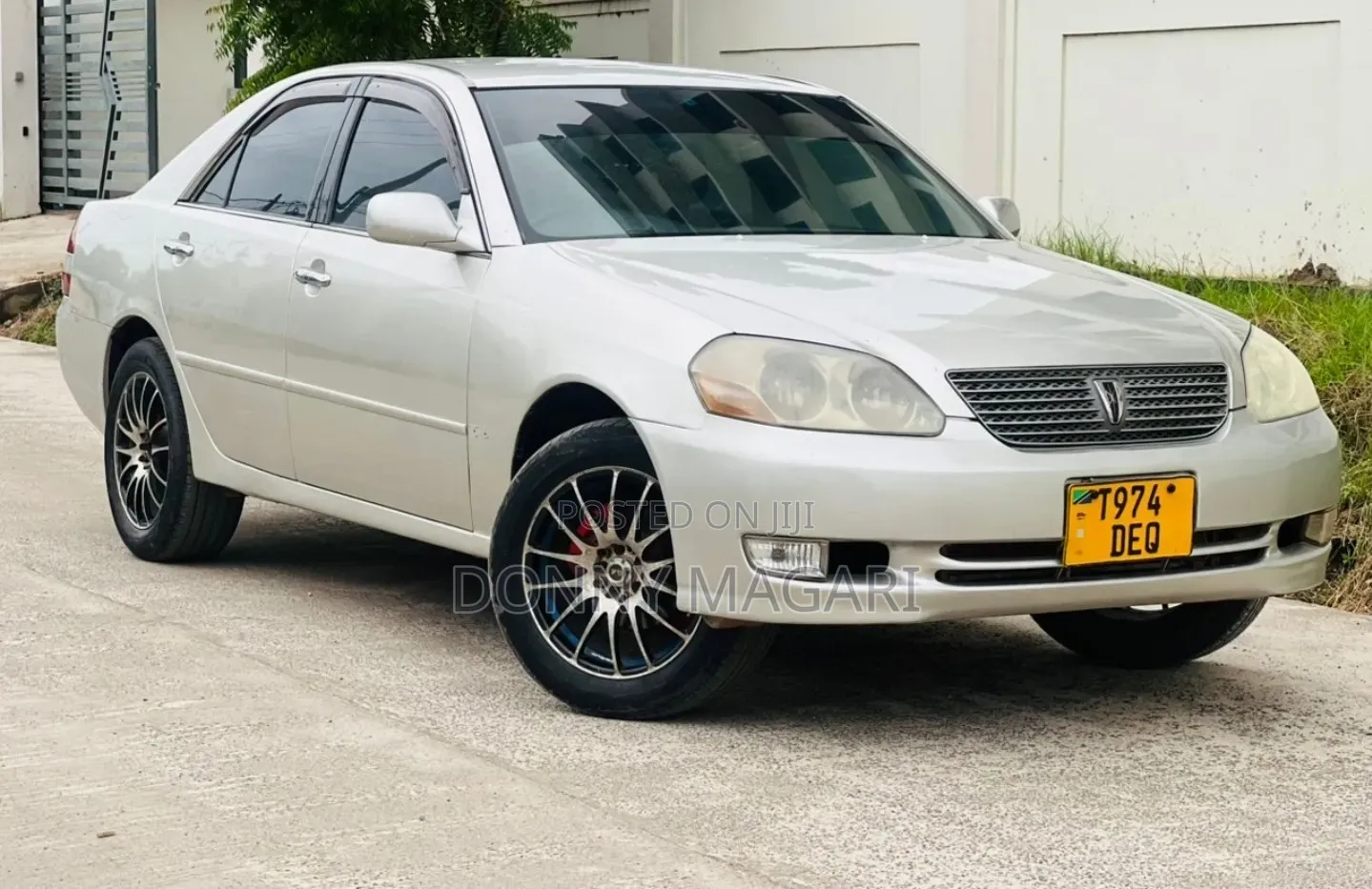 Toyota Mark II 2004 Silver