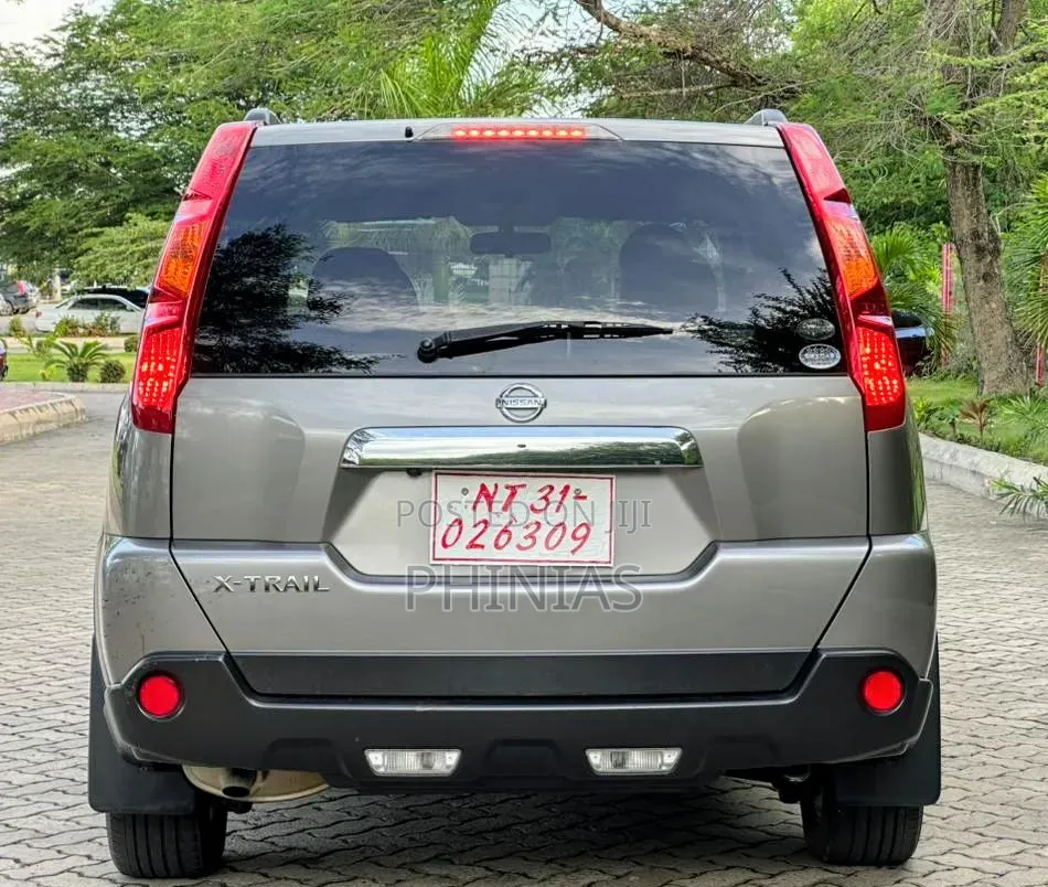 Nissan X-Trail 2008 Gray