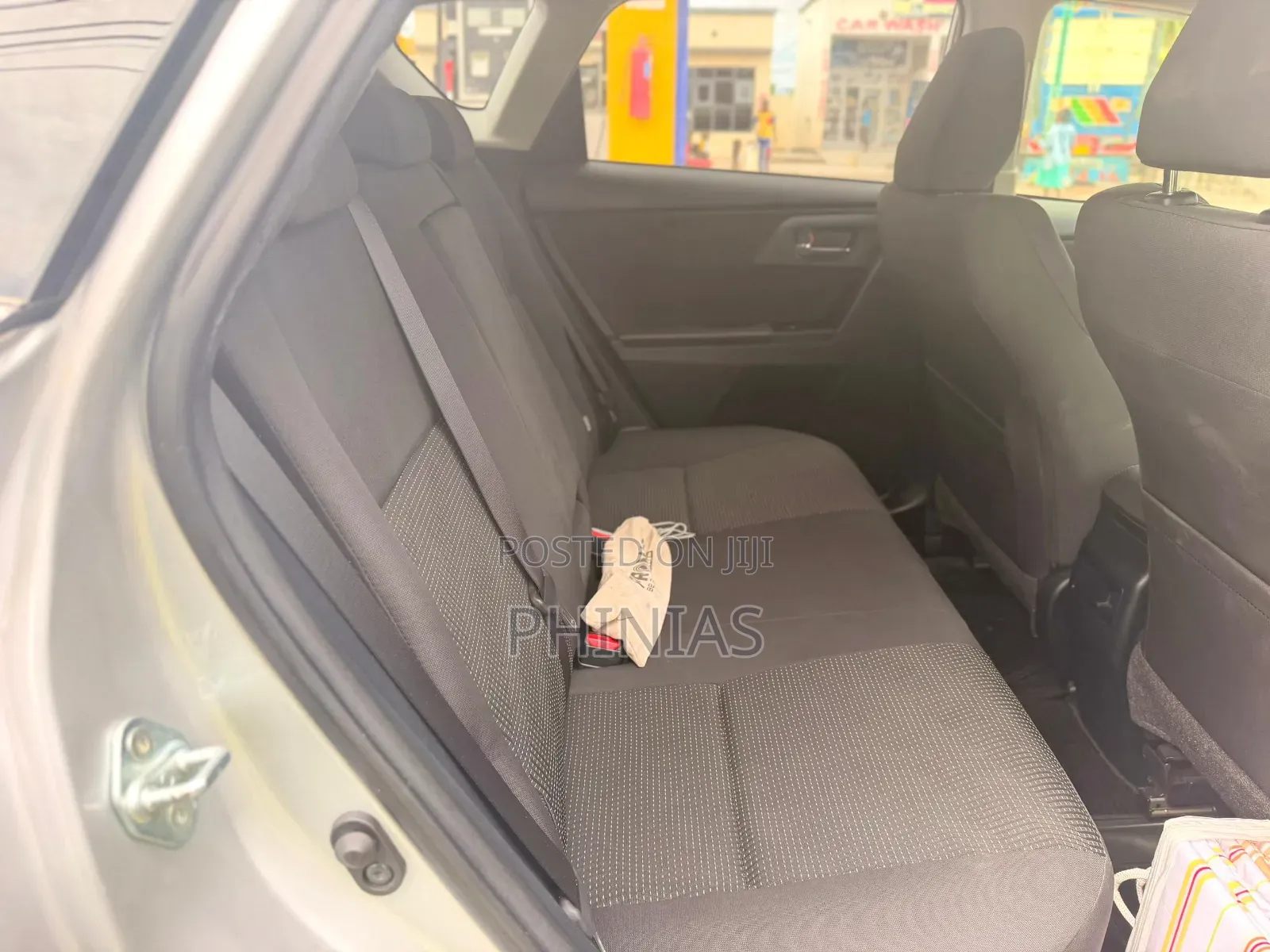 Toyota Auris 2013 Silver