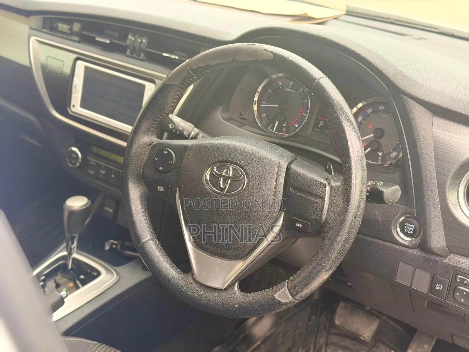 Toyota Auris 2013 Silver