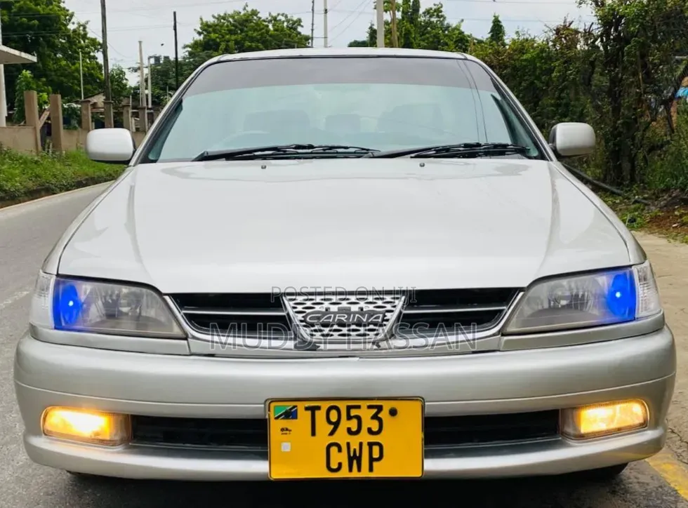 Toyota Carina 2001 Silver