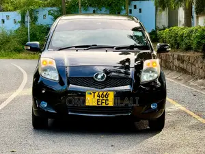 Toyota Vitz 2008 Black