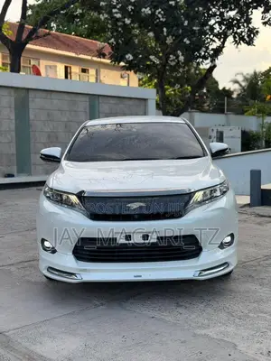 Toyota Harrier 2016 White