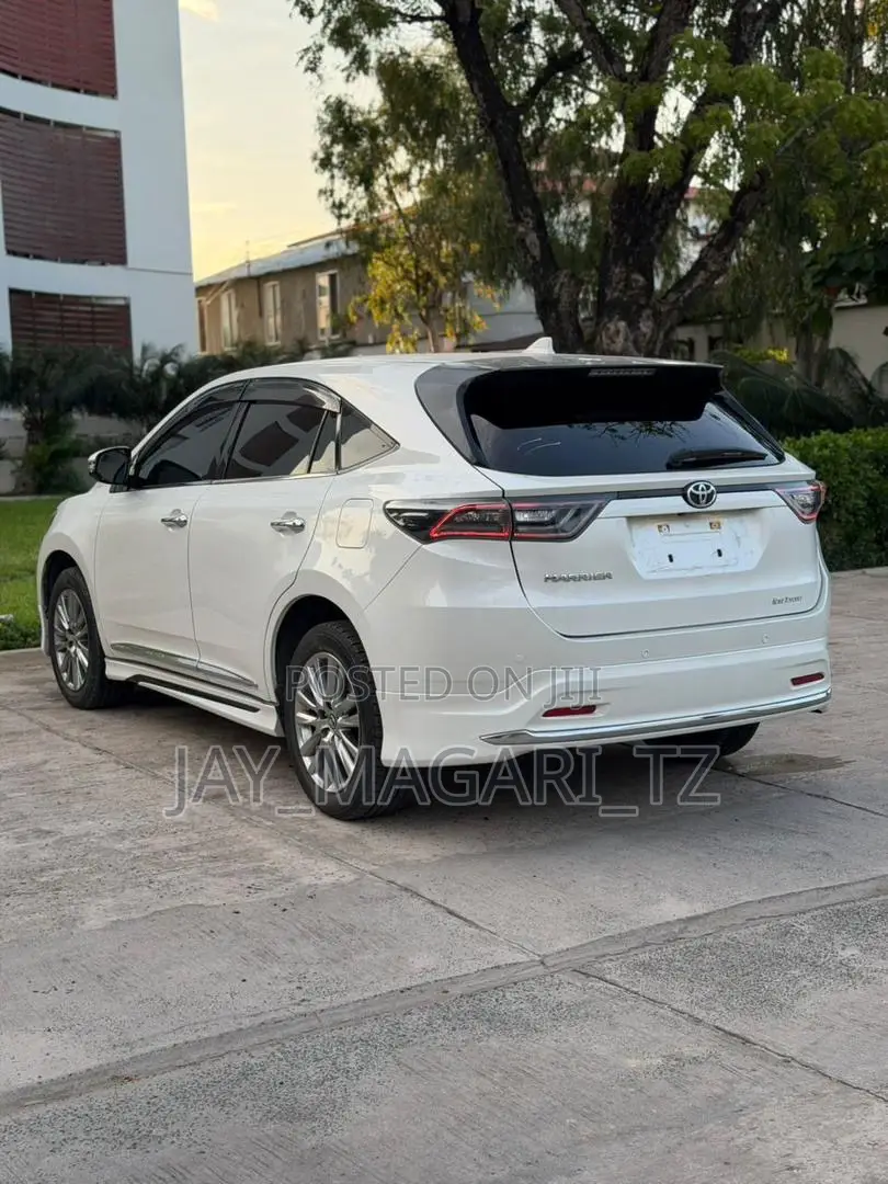 Toyota Harrier 2016 White