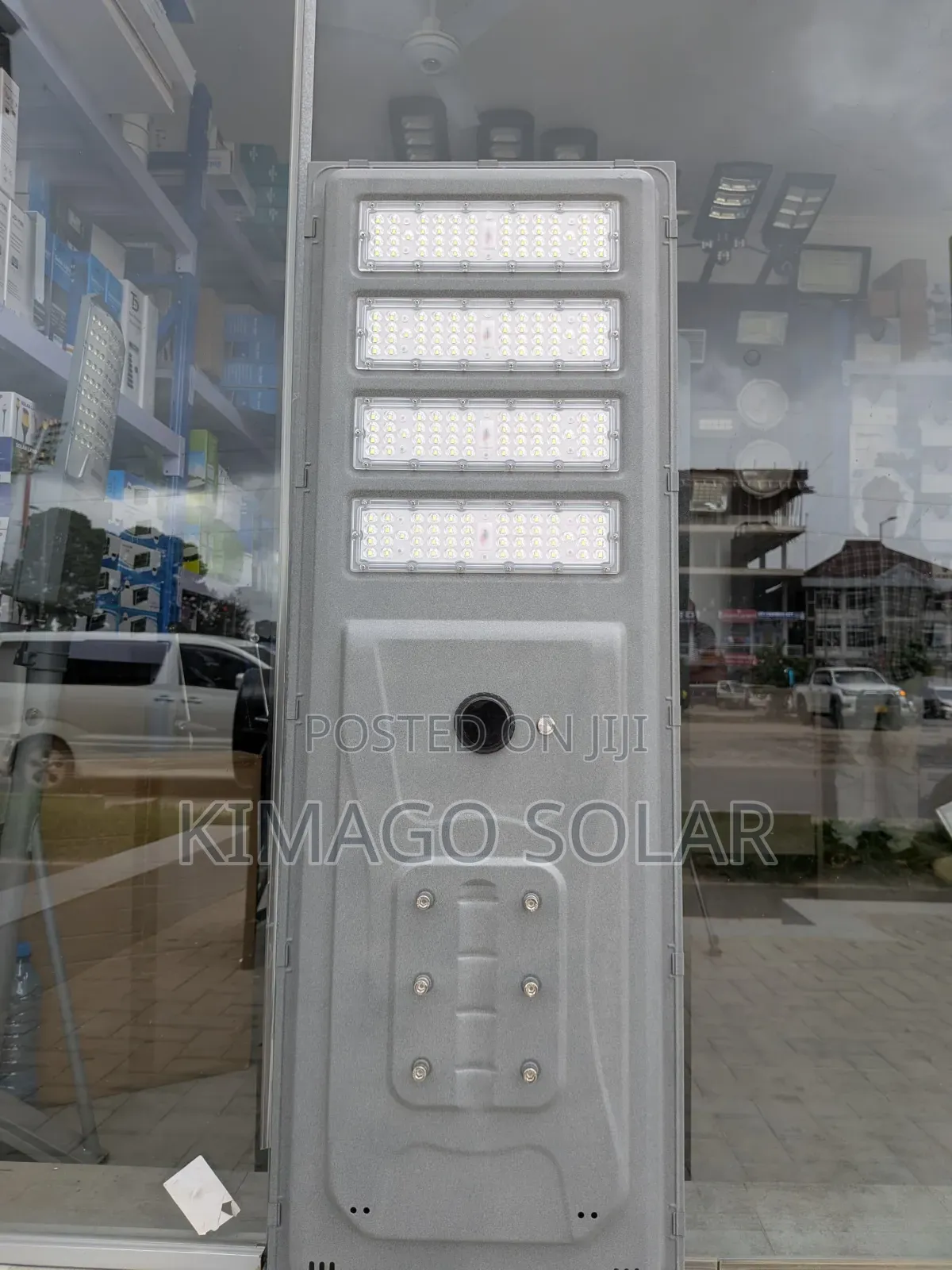 Taa Ya Solar 400w All in One Mwanga 130lm/W Warranty Miaka 2