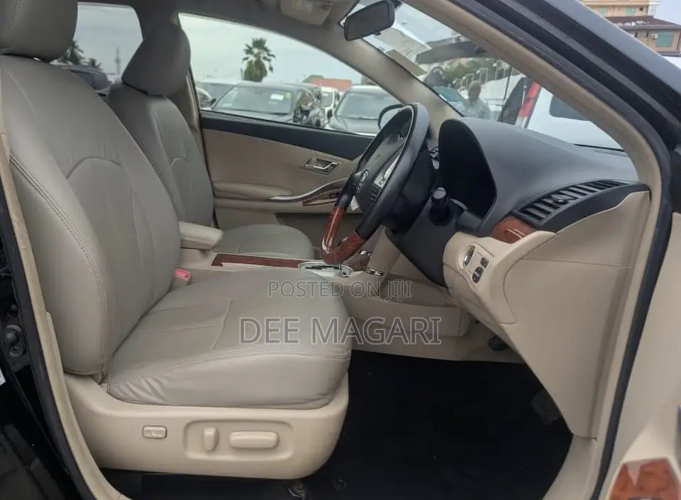 Toyota Premio 1.8 AWD 2013 Black