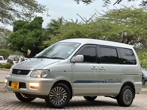 Toyota Noah 2001 Silver