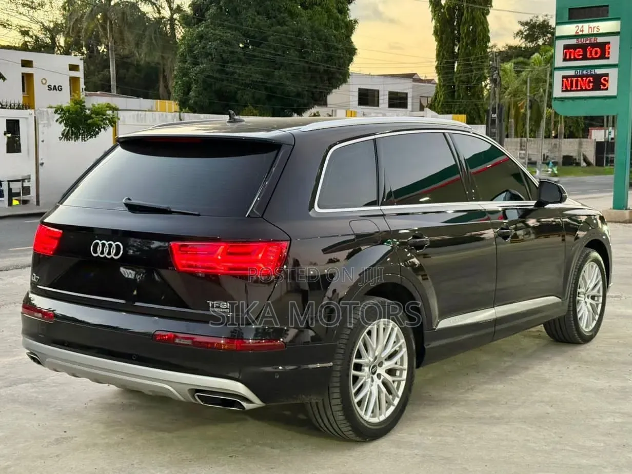 Audi Q7 2018 Black