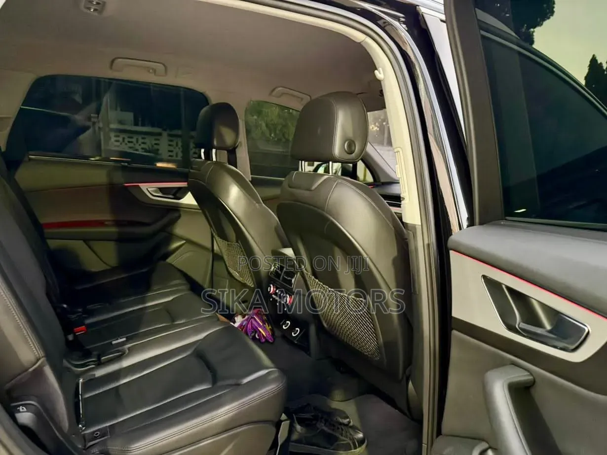 Audi Q7 2018 Black