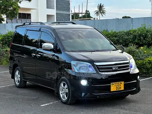 Toyota Noah 2005 Black