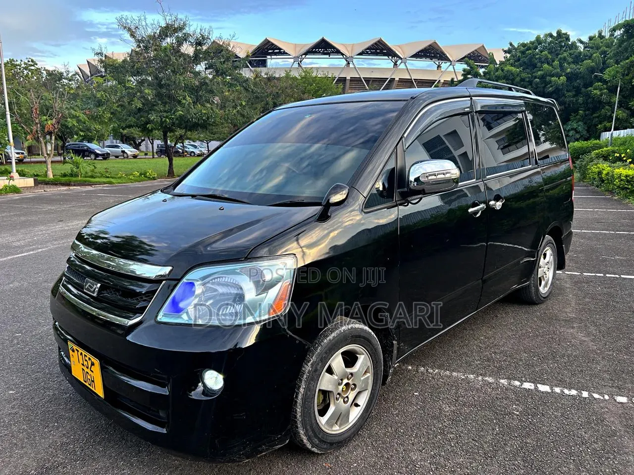 Toyota Noah 2005 Black