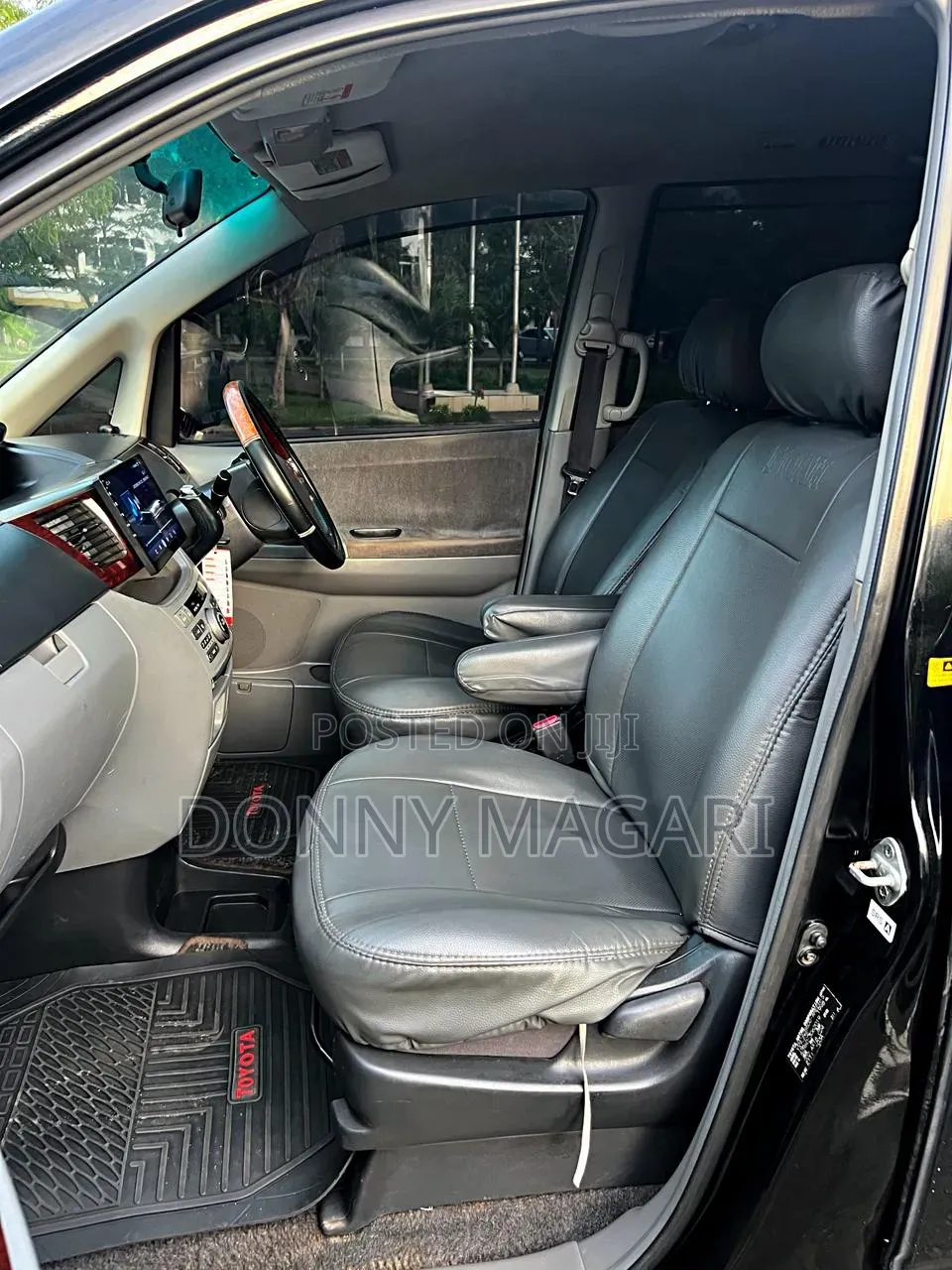 Toyota Noah 2005 Black