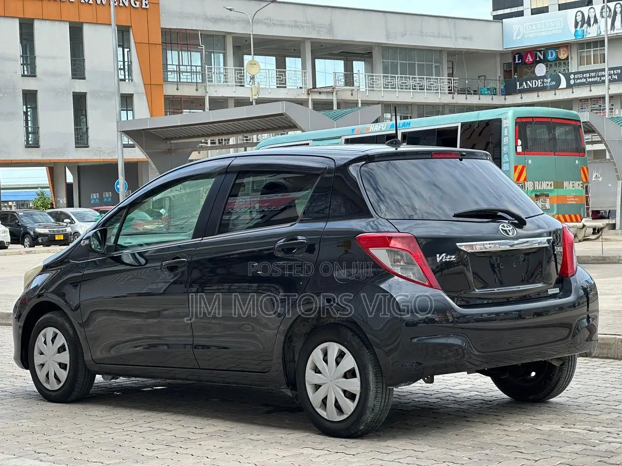 Toyota Vitz 2011 Black