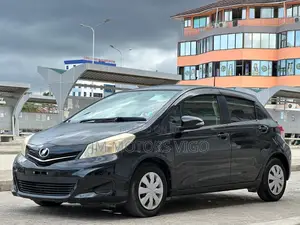 Toyota Vitz 2011 Black
