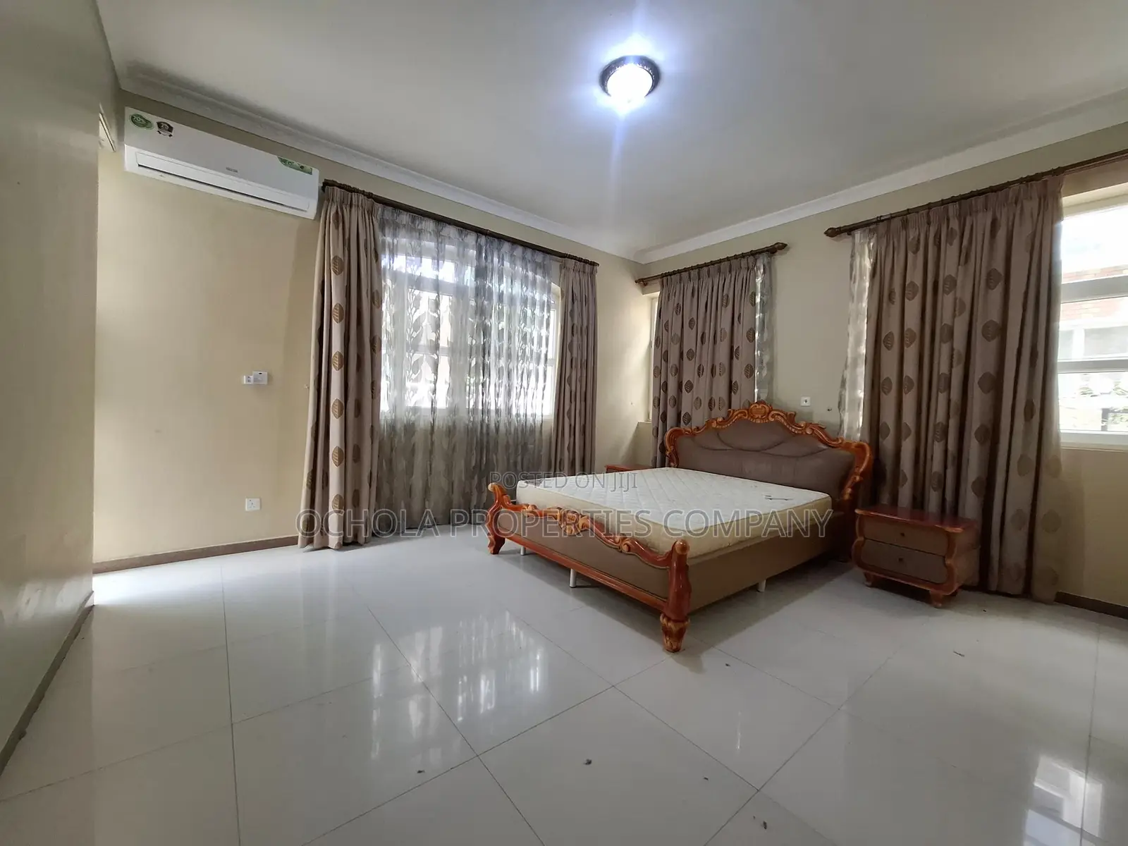 5bdrm Villa in Msasani for rent