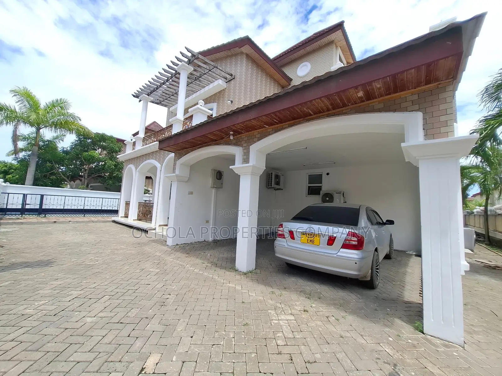 5bdrm Villa in Msasani for rent