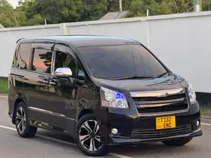 Toyota Noah 2009 Black
