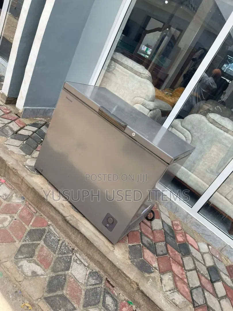 Hisense Frizer // 250l // No Kipengele//