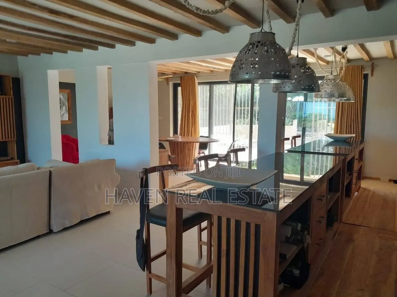 Furnished 6bdrm Villa in Kaskazini B for sale