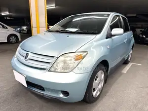 Toyota IST 2003 Blue