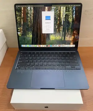 New Laptop Apple MacBook Air 2024 M3 13-inch 16GB Apple M3 SSD 256GB