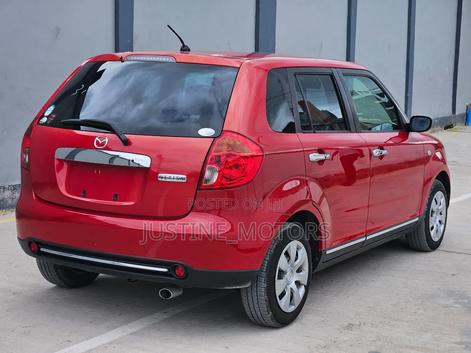Mazda Verisa 2012 Red