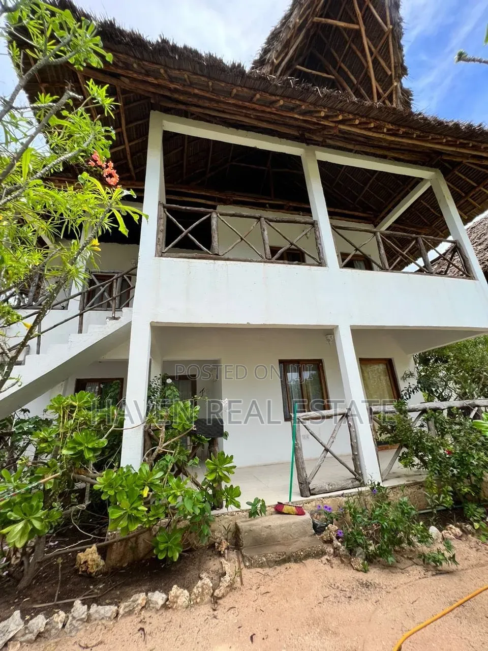 Furnished 6bdrm House in Kati for sale