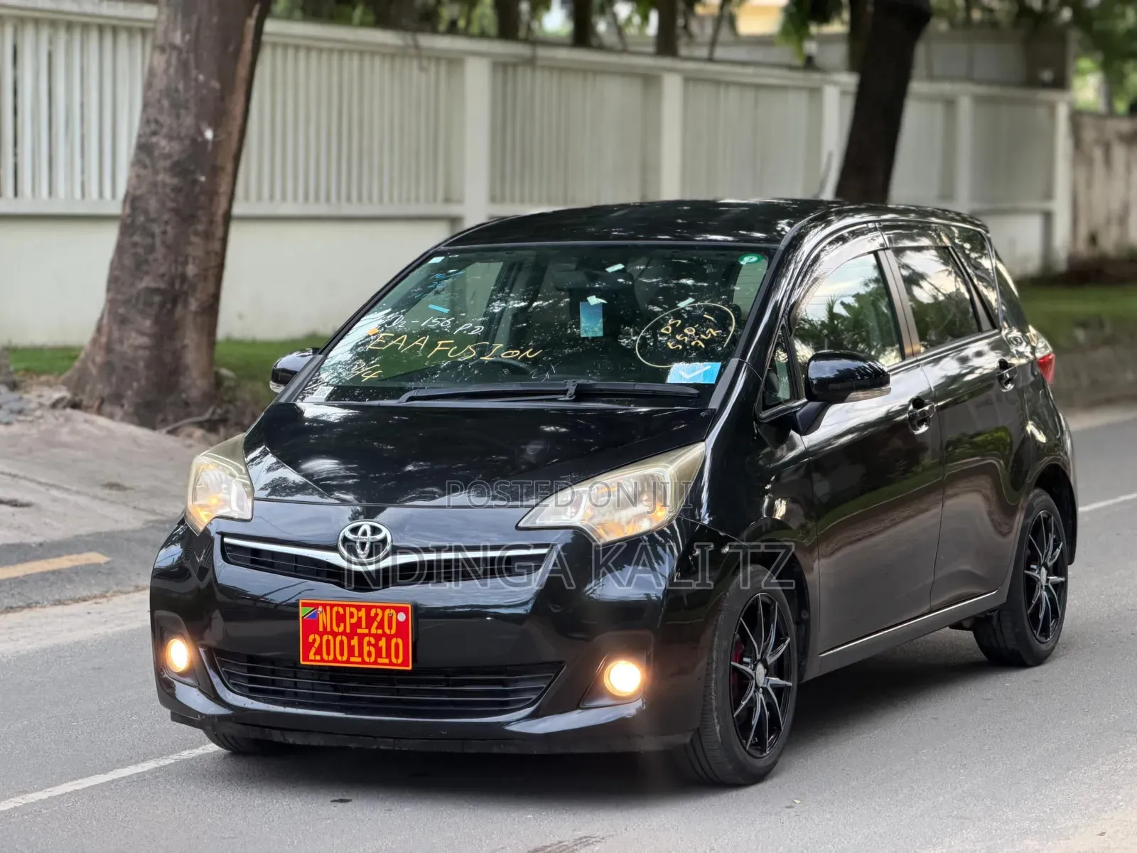 Toyota Ractis 2011 Black